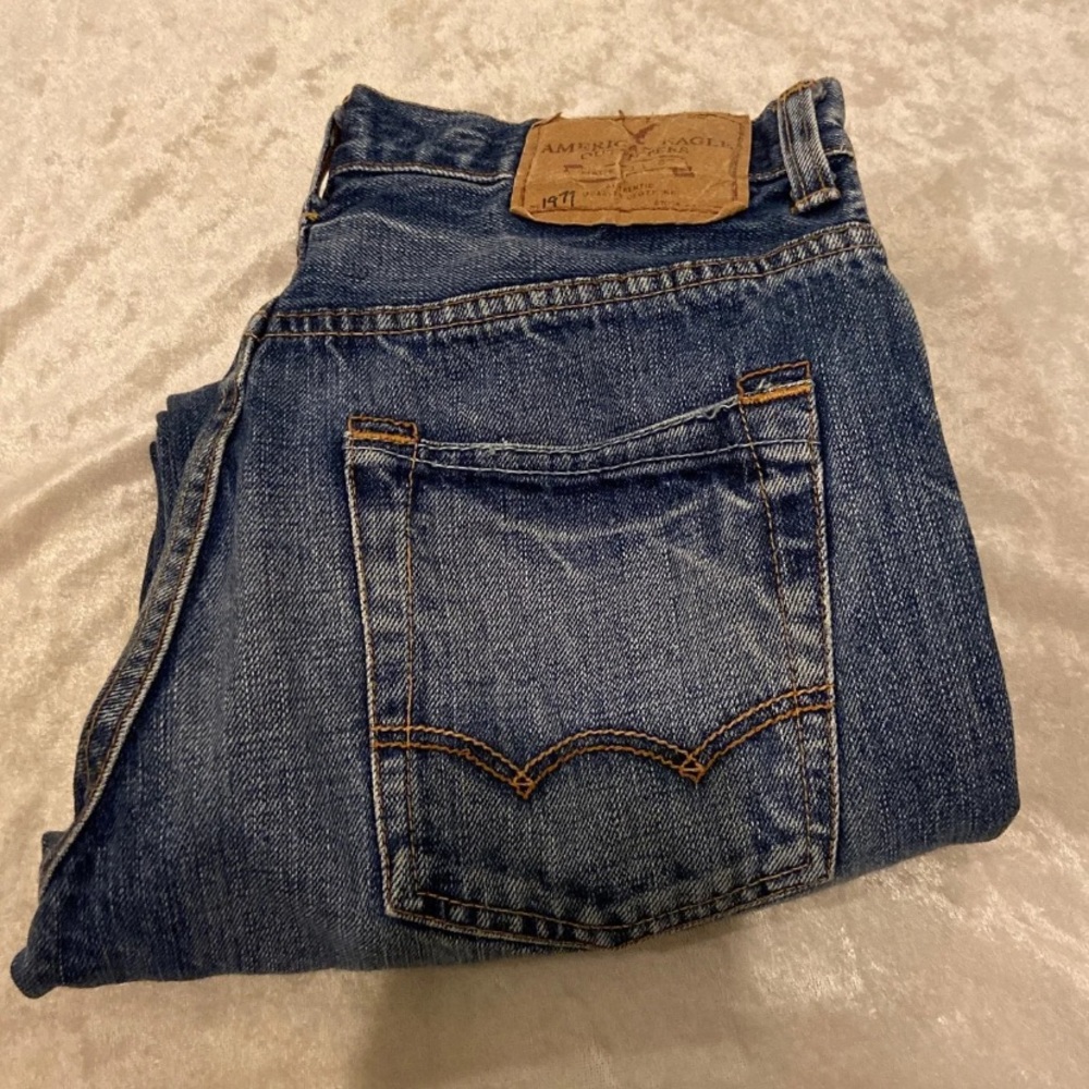 🆕American Eagle bootcut jeans 26